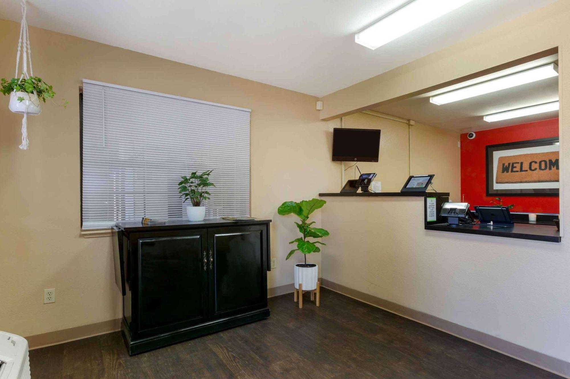 Extended Stay America Select Suites - Phoenix - Scottsdale - North Exterior photo